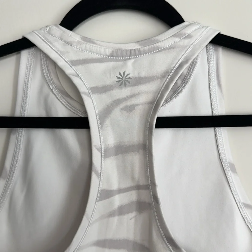 Athleta Crop Top Size XS - Picture 5 of 5